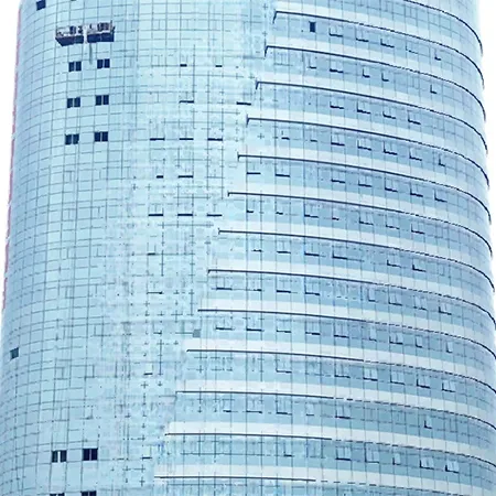 Башня Porsche в Дунгуане